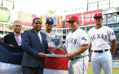 El ministro Danilo DIAZ reconoce a Bartolo Colón