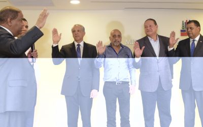 Díaz juramenta a J. R. Peralta  presidente CO basket distrital