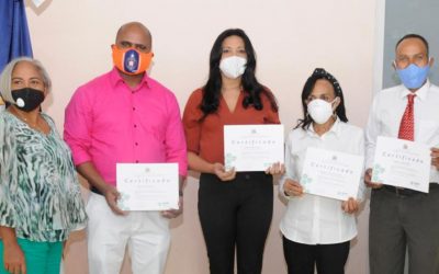Miderec reconoce personal con más de 25 años de servicio
