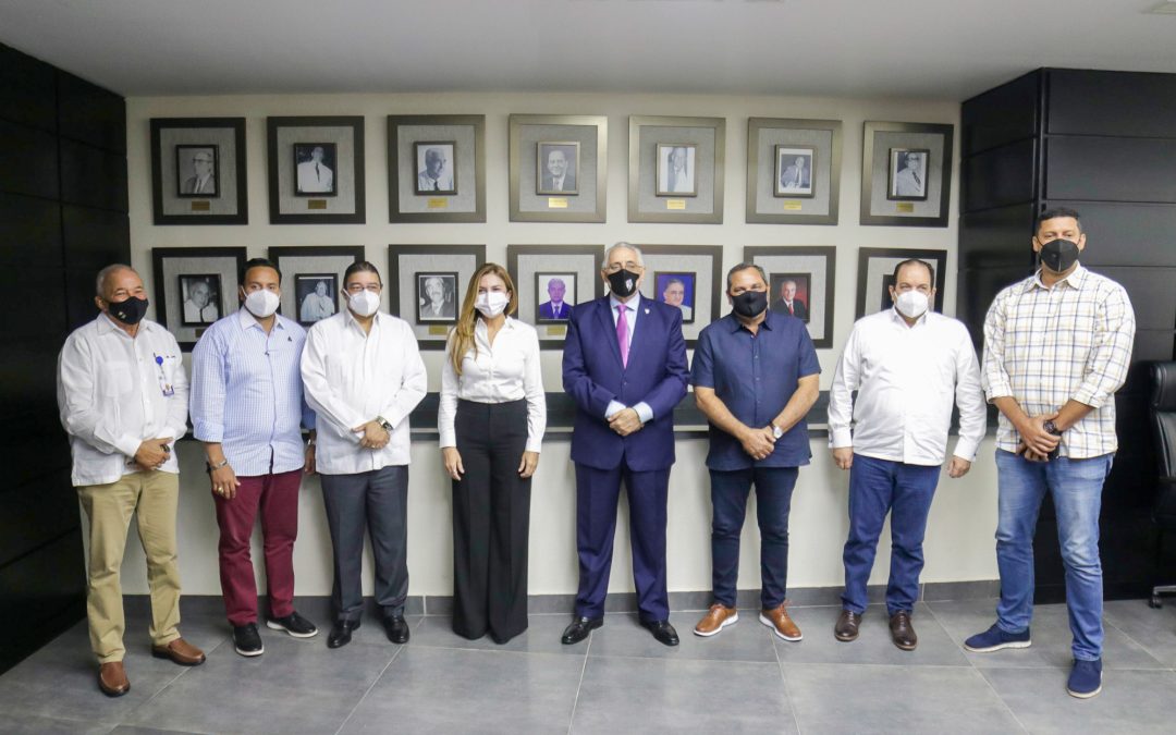 Ministro Camacho ofrece respaldopara el éxito Serie del Caribe 2022