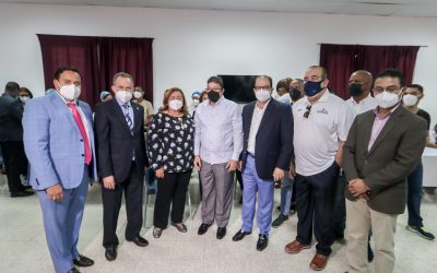 Camacho encabeza el inicio de vacunación a los atletas rumbo a Tokio