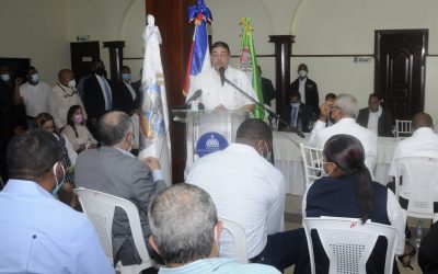 Ministro Camacho anuncia construcción de polideportivo en municipio de Peralvillo