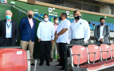 Francisco Camacho reitera apoyo del Gobierno a Serie del Caribe 2022