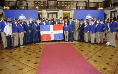 Abinader entrega la bandera a la delegación récord que irá a Juegos Olímpicos