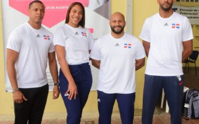 Katherine Rodríguez y Moisés Hernández salen a entrenar a México