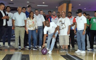 Selección de la PUCMM se corona campeona del boliche universitario