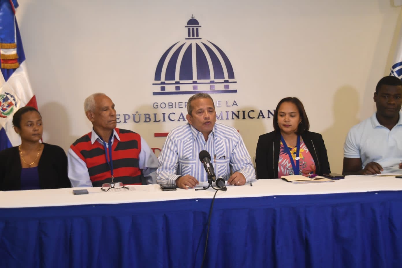 El viceministro de Deportes y Recreación, Juan Vila, ofrece detalles sobre la delegación dominicana que participará en la VI versión de los Juegos Centroamericanos y del Caribe Escolares Venezuela 2023.