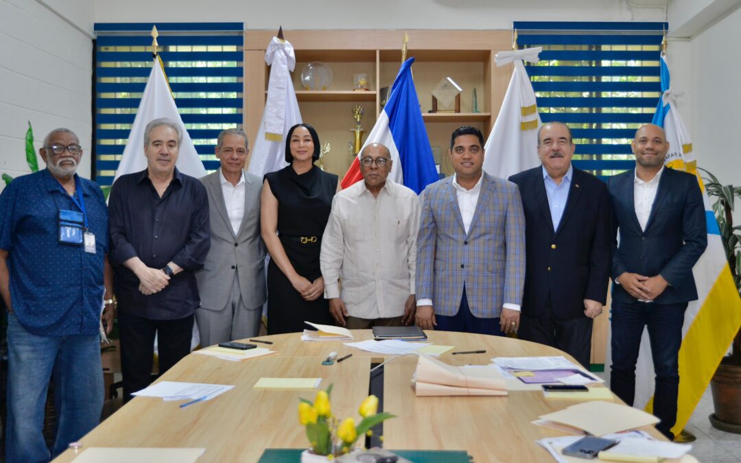 Ministro Kelvin Cruz define como fructífera reunión con el voluntariado del Palacio de Voleibol