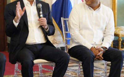 Ministro Kelvin Cruz anuncia inversión de RD$ 800 millones para construir 30 multiusos en GSD