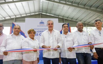 Presidente Abinader y ministro Kelvin Cruz entregan remodelación Polideportivo de Las Caobas