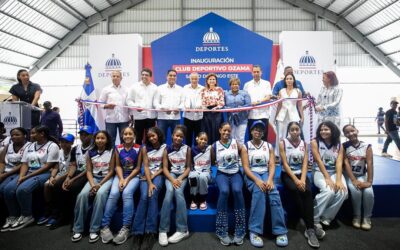 Vicepresidenta Raquel Peña y ministro Kelvin Cruz inauguran polideportivo en el Ensanche Ozama con una inversión de 92 millones