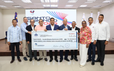 Ministro Kelvin Cruz entrega RD$178 millones más al COD para preparación de atletas