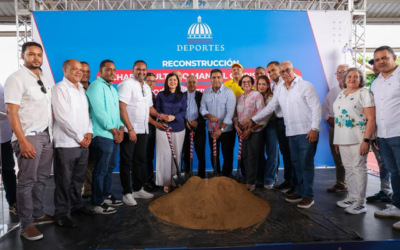 Ministro Kelvin Cruz inicia reconstrucción de dos multiusos en Hermanas Mirabal