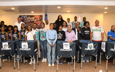 Ministro Kelvin Cruz entrega aporte de RD$800,000 para Copa Metropolitana Voleibol Superior Femenin