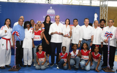 Presidente Luis Abinader entrega remodelado Club Los Cachorros de Cristo Rey con inversión de RD$54 millones